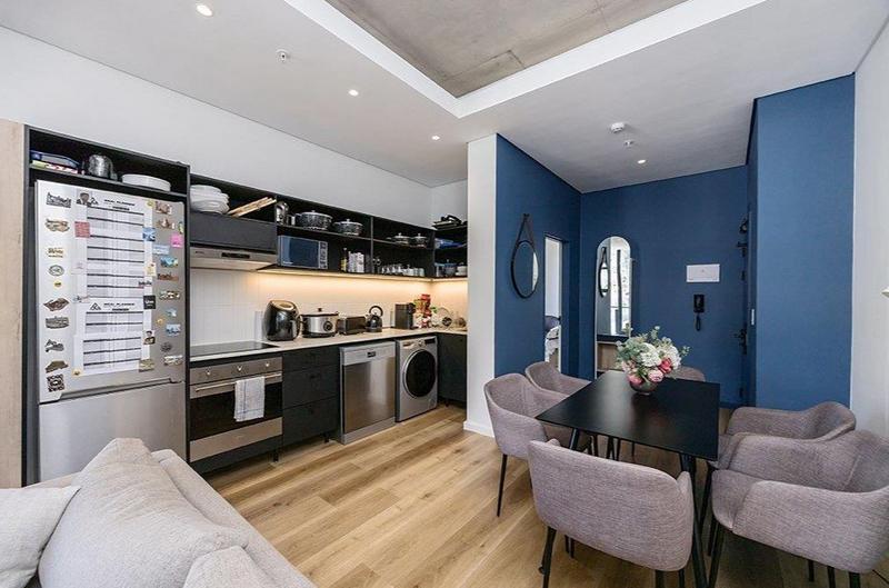 2 Bedroom Property for Sale in Sea Point Western Cape
